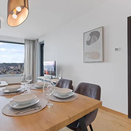 Apartment Sky Park 15 - Castle & View Bratislava