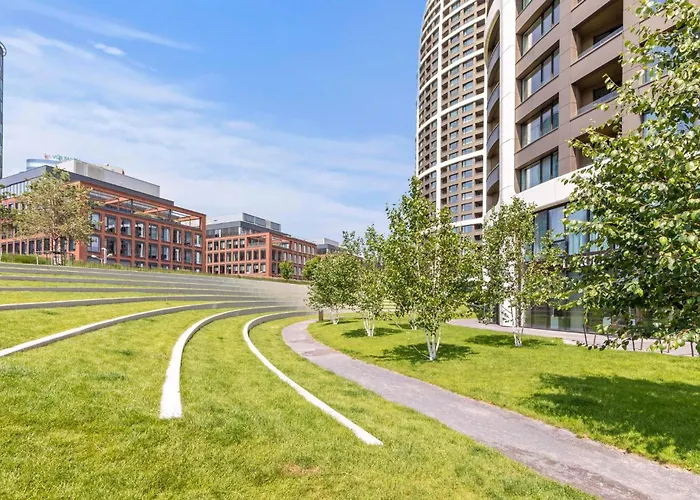 Sky Park Skyline Views - Castle&city *