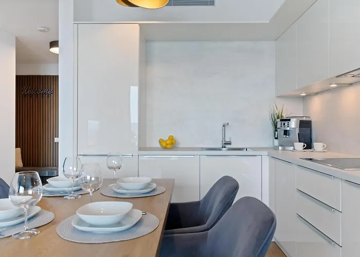 Sky Park Skyline Views - Castle&city