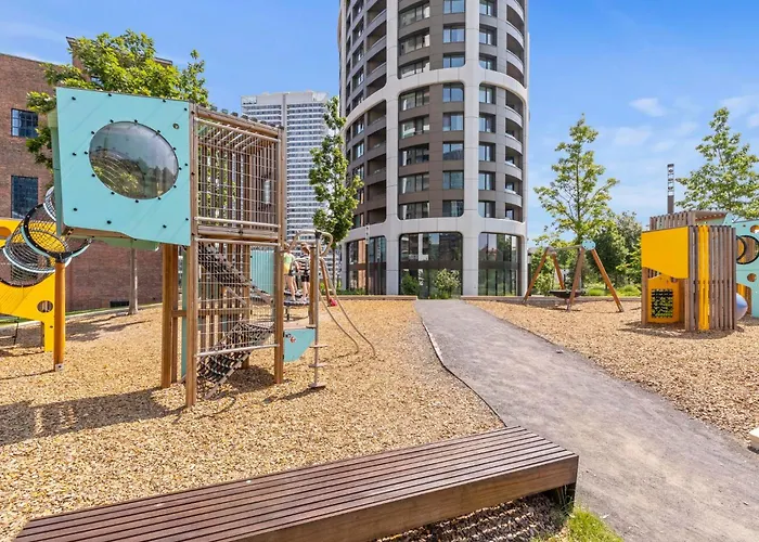 Sky Park Skyline Views - Castle And Apartment *